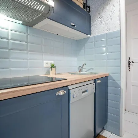 Apartment Les Jardins D'azur-2 By Interhome