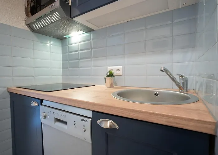 Appartement Les Jardins D'azur-2 By Interhome Saint-Raphaël