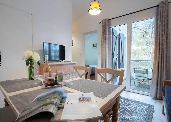 Appartement Les Jardins D'azur-2 By Interhome Saint-Raphaël